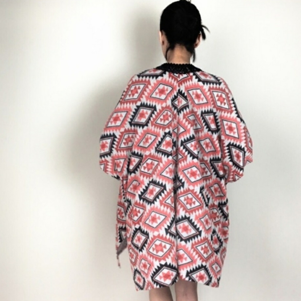 Tribal Kimono - Picture 2 of 5